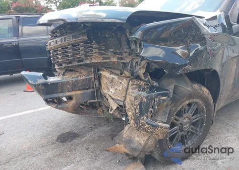 2021 Chevrolet Silverado 1500 4Wd Short Bed Custom z USA, uszkodzony, nr VIN 3GCPYBEK0MG370119